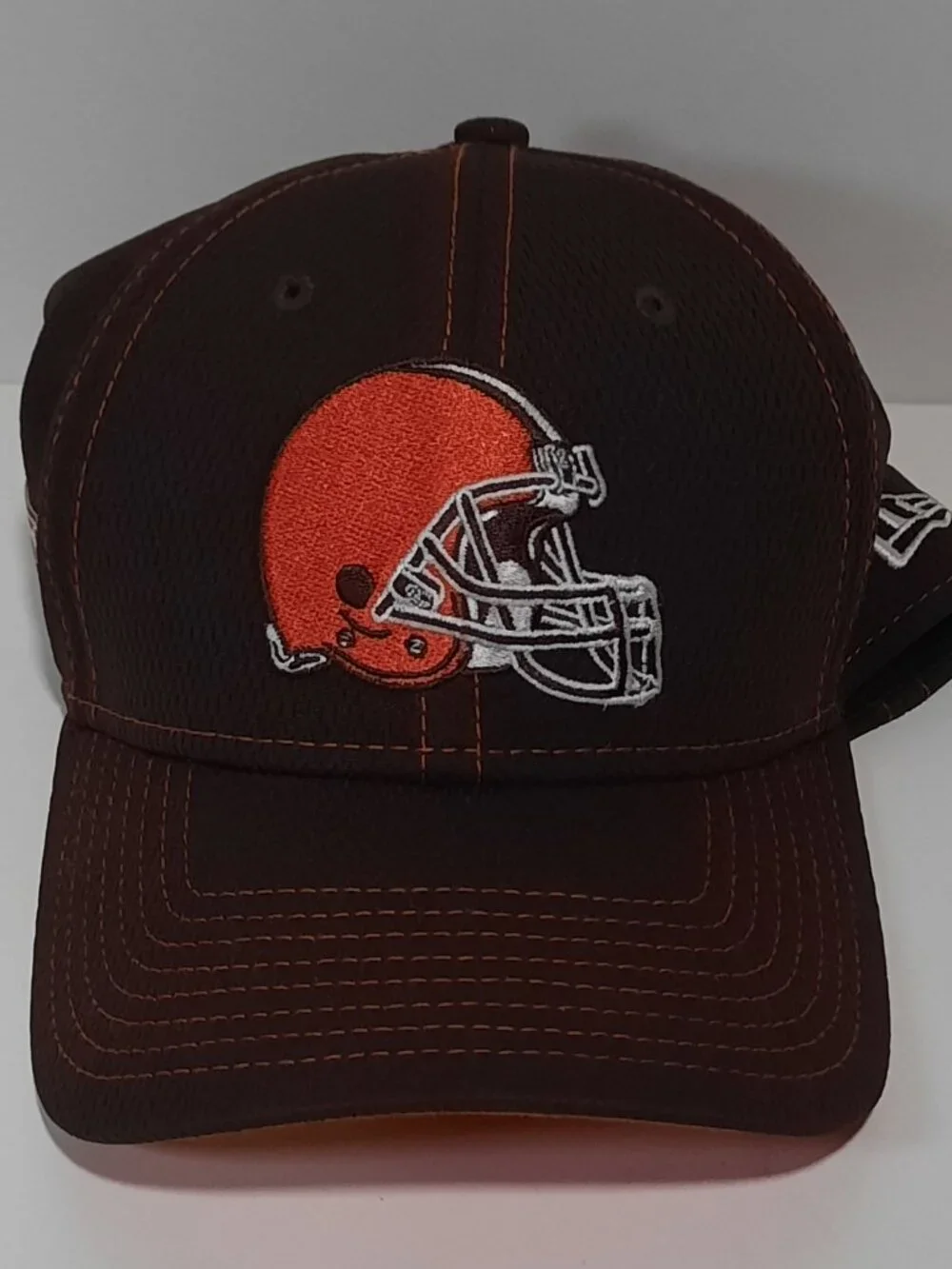 New Era Cleveland Browns NFL 100th 39Thirty Flex Hat w/ 1946 Patch - L/XL